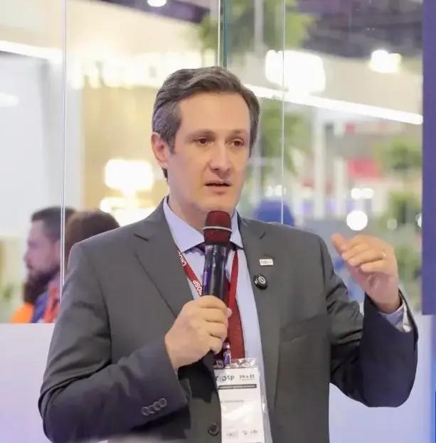 Fernando Versignassi